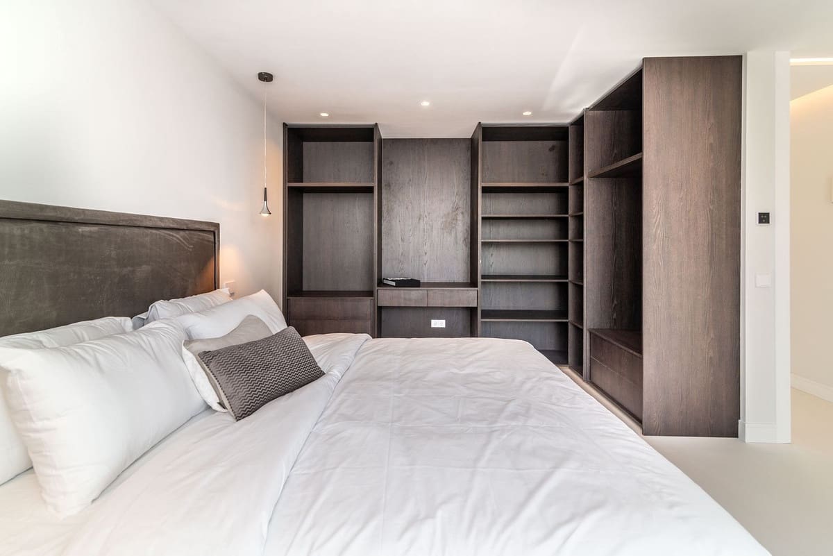 Chalet de 8 habitaciones en Nueva Andalucia en venta con piscina garaje - 7.900.000 € (Ref: 7074811)