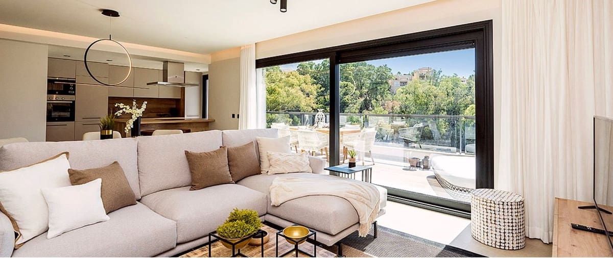 2 bedroom Apartment for sale in Nueva Andalucia with pool garage - € 1,015,000 (Ref: 7088064)