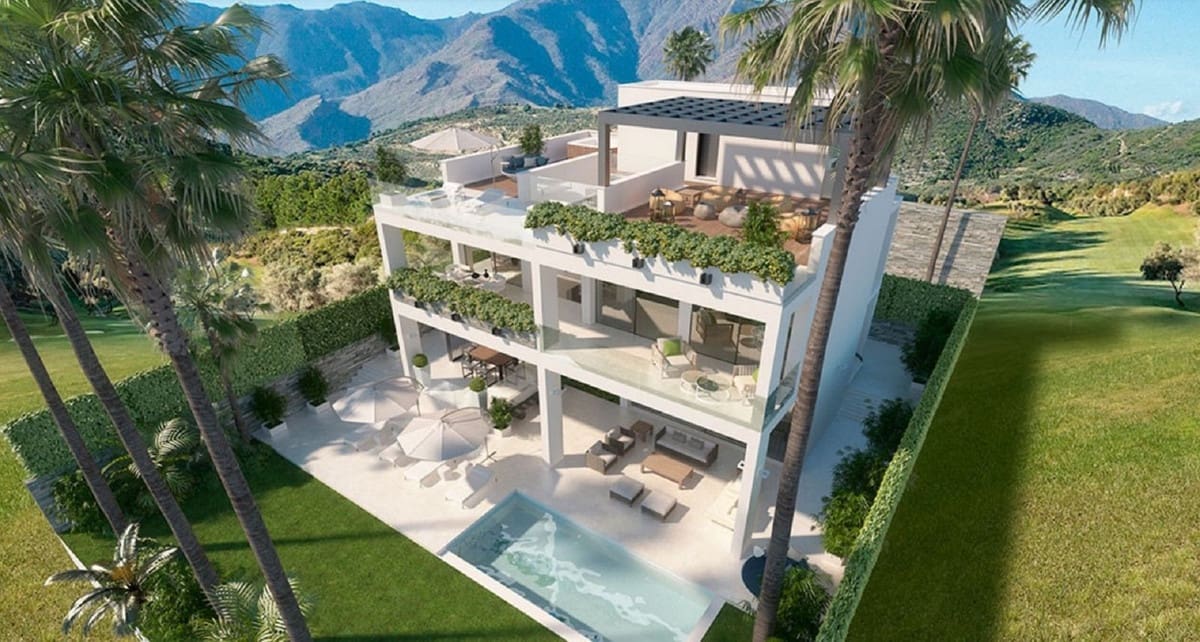 Chalet de 3 habitaciones en Estepona en venta con piscina garaje - 925.000 € (Ref: 7136104)