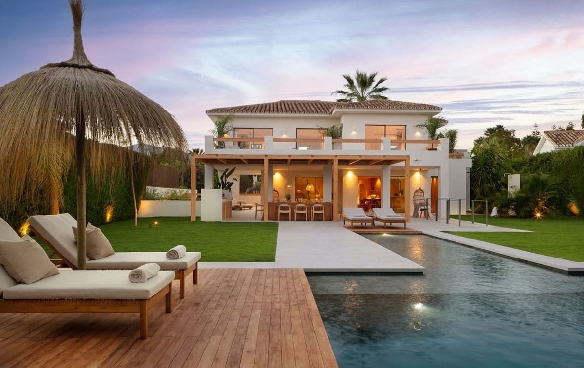 5 bedroom Villa for sale in Nueva Andalucia with pool garage - € 3,795,000 (Ref: 7141265)