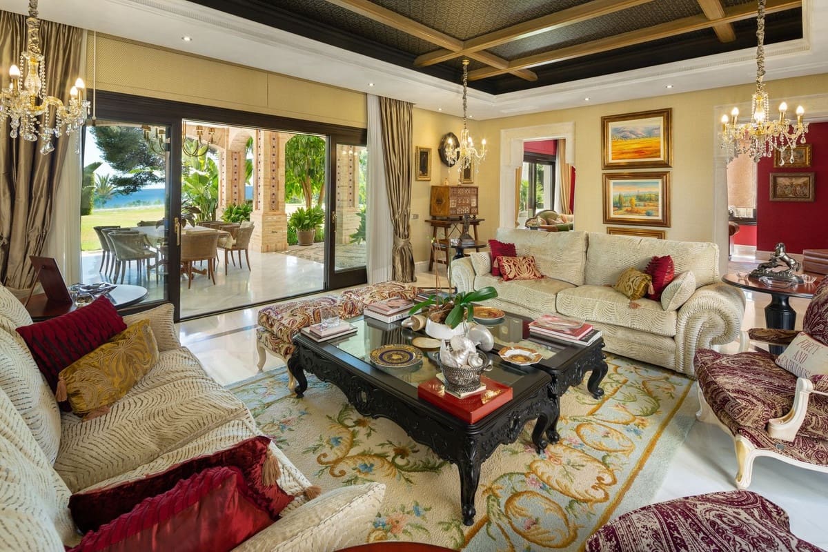 7 sypialnia Willa na sprzedaż w Marbella z basenem garażem - 10 900 000 € (Ref: 7143824)