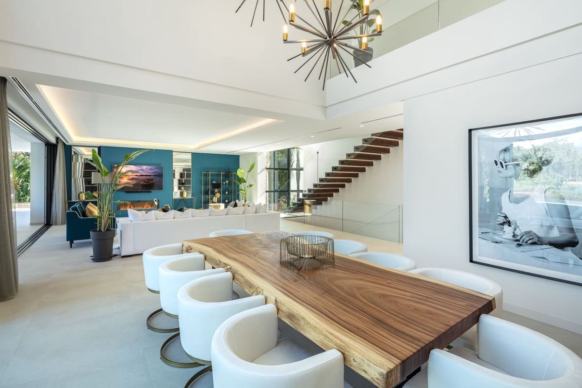 6 bedroom Villa for sale in Nueva Andalucia with pool garage - € 6,995,000 (Ref: 7219377)