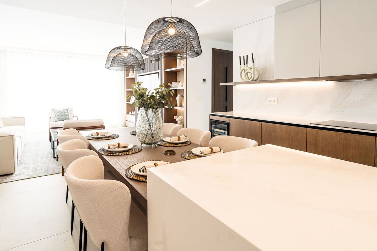 Apartamento de 3 habitaciones en Benahavís en venta con piscina garaje - 995.000 € (Ref: 7224553)