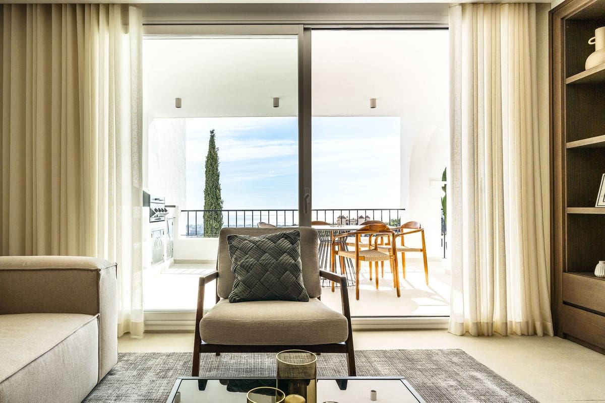 3 sovrum Lägenhet till salu i Benahavis med pool garage - 995 000 € (Ref: 7224553)