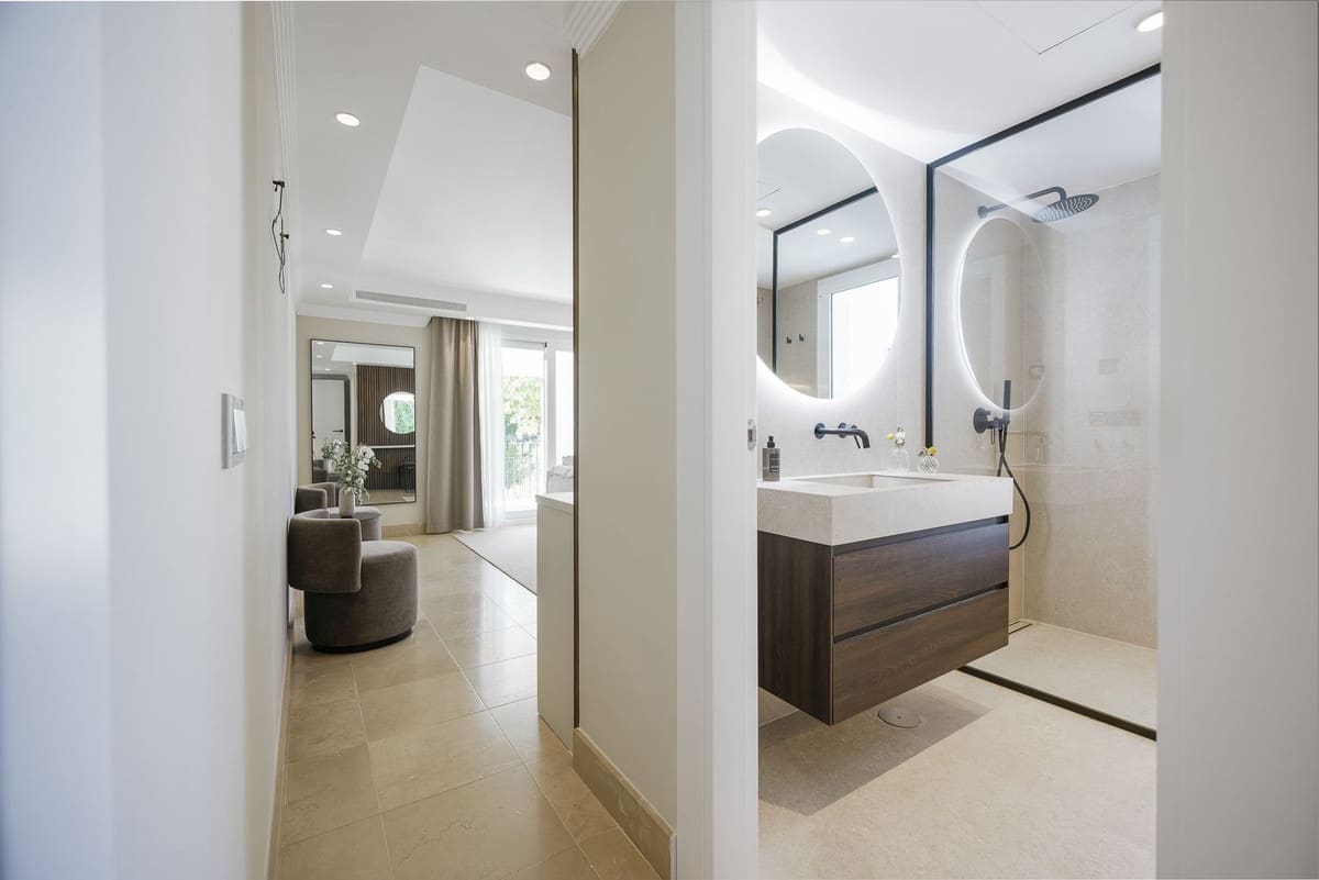 7 bedroom Villa for sale in Benahavis with pool garage - € 5,950,000 (Ref: 7302645)