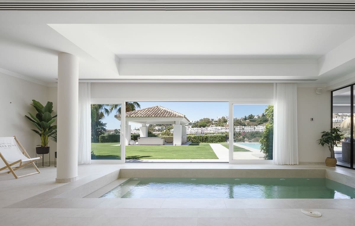 7 bedroom Villa for sale in Benahavis with pool garage - € 5,950,000 (Ref: 7302645)
