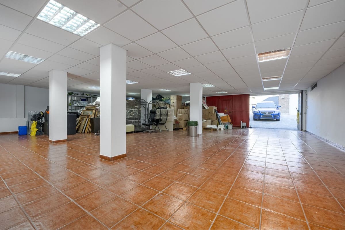 5 sovrum Villa till salu i Nueva Andalucia med pool garage - 2 300 000 € (Ref: 7306573)