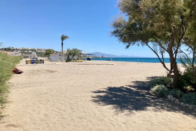 3 bedroom Semi-detached Villa for sale in Manilva with pool garage - € 453,000 (Ref: 7330784)