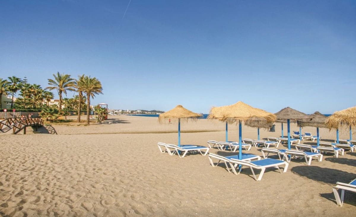 2 bedroom Apartment for sale in La Cala de Mijas with pool garage - € 329,000 (Ref: 7340934)