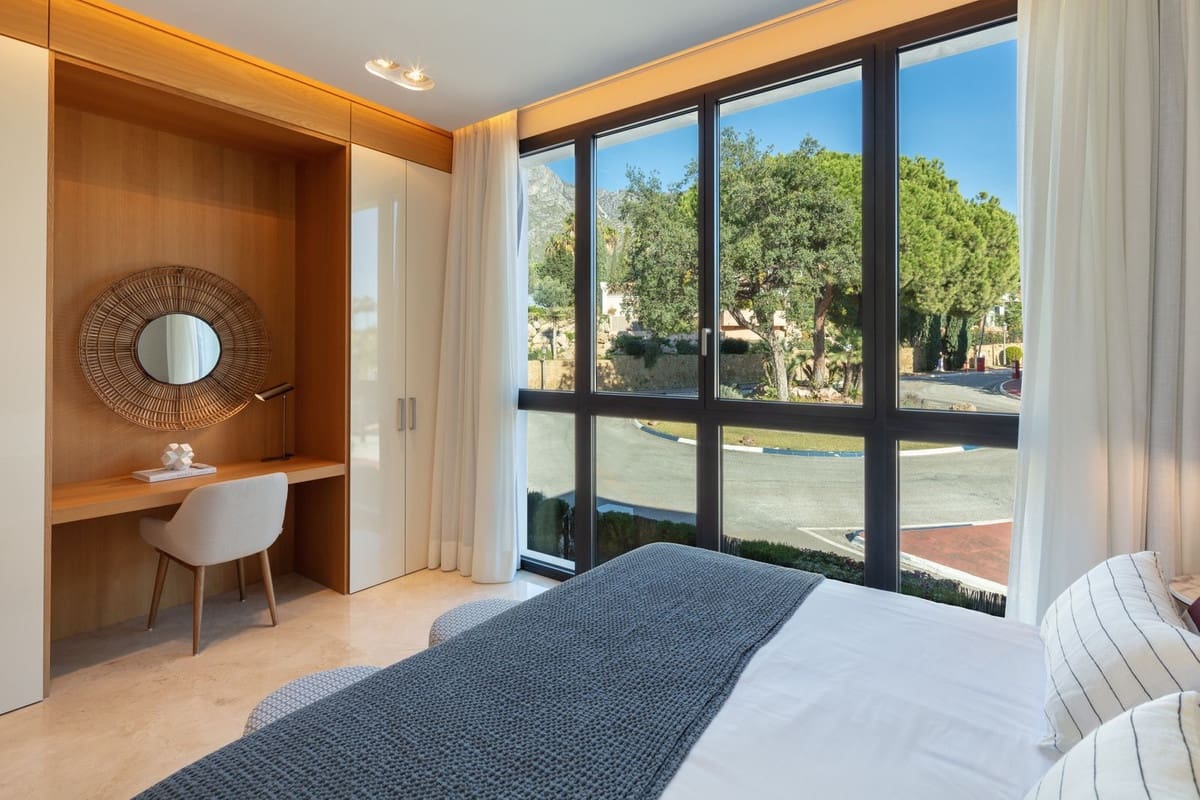 3 bedroom Apartment for sale in Marbella with pool garage - € 3,250,000 (Ref: 7405859)