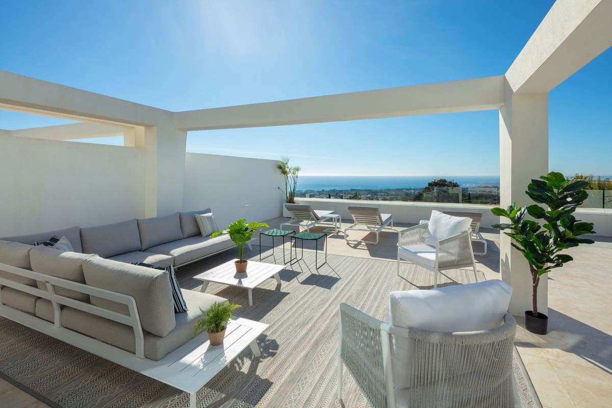 Apartamento de 3 habitaciones en Marbella en venta con piscina garaje - 3.250.000 € (Ref: 7405859)