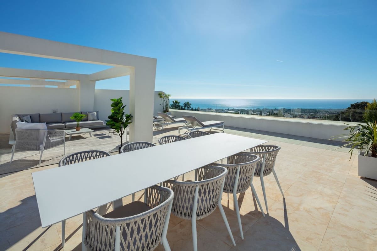 Apartamento de 3 habitaciones en Marbella en venta con piscina garaje - 3.250.000 € (Ref: 7405859)