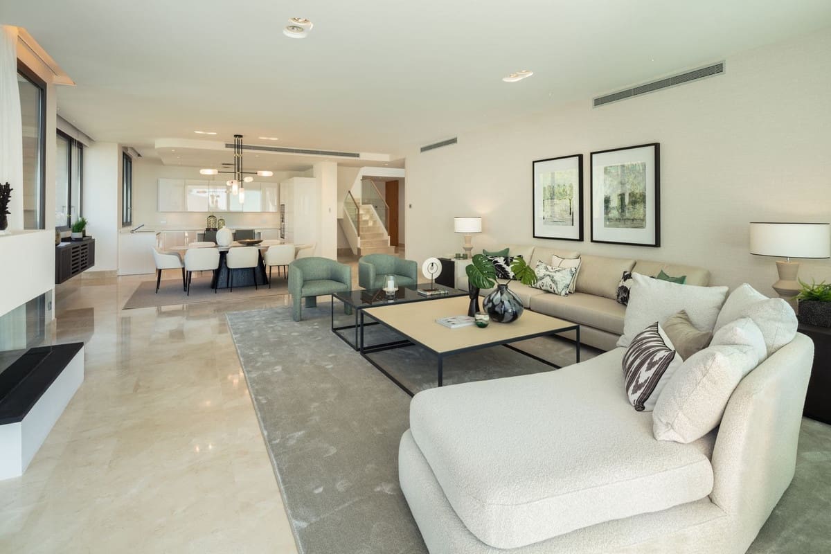 Apartamento de 3 habitaciones en Marbella en venta con piscina garaje - 3.250.000 € (Ref: 7405859)