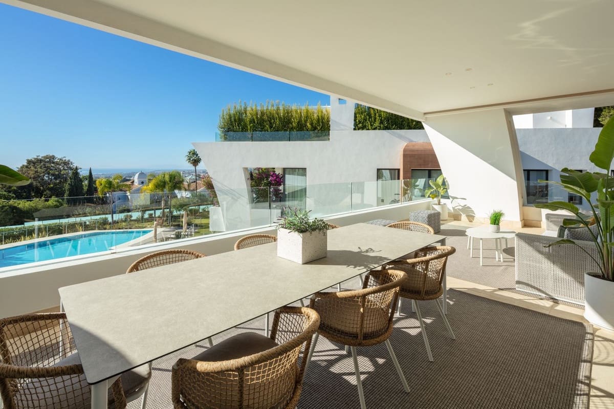 Apartamento de 3 habitaciones en Marbella en venta con piscina garaje - 3.250.000 € (Ref: 7405859)