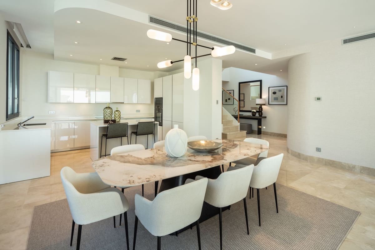 Apartamento de 3 habitaciones en Marbella en venta con piscina garaje - 3.250.000 € (Ref: 7405859)