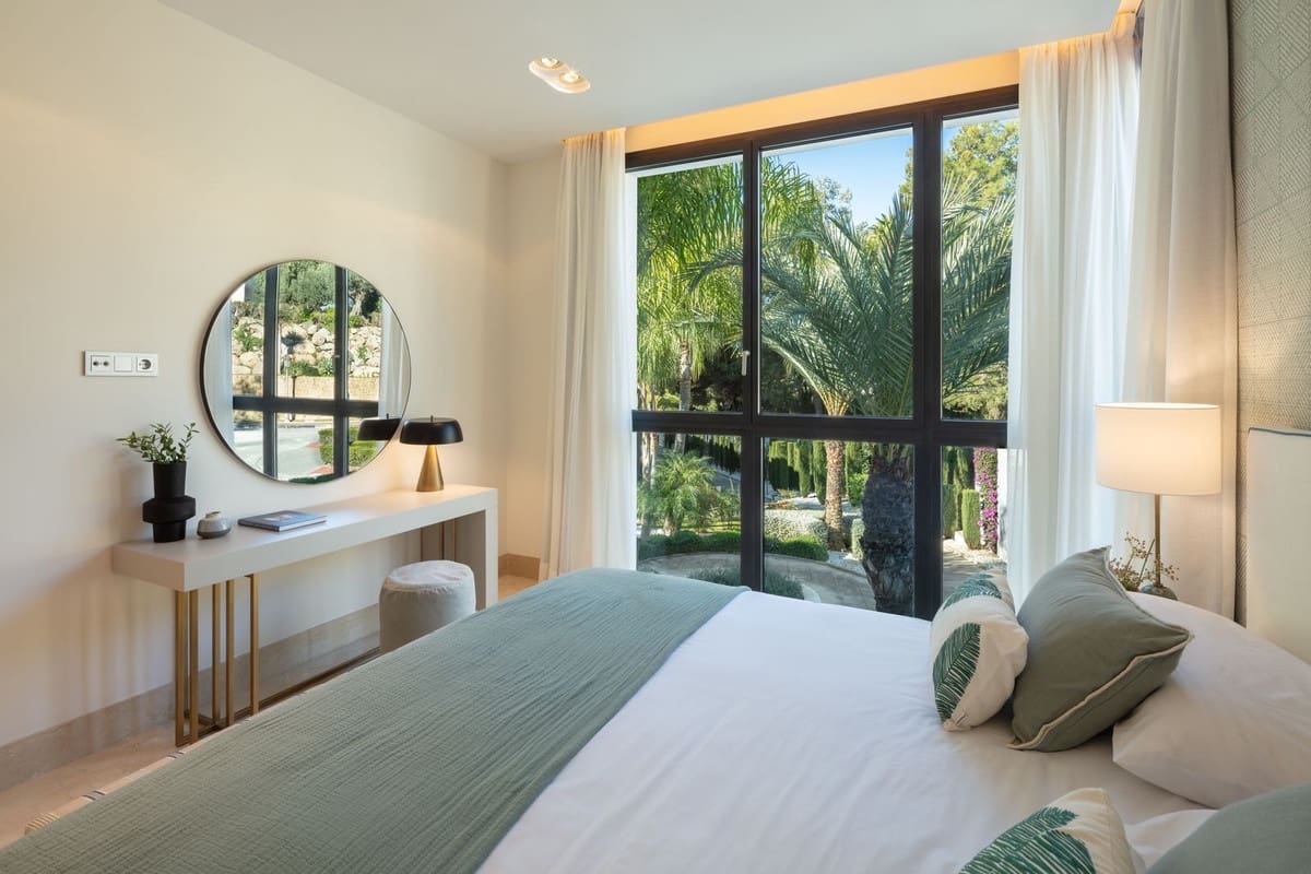 Apartamento de 3 habitaciones en Marbella en venta con piscina garaje - 3.250.000 € (Ref: 7405859)