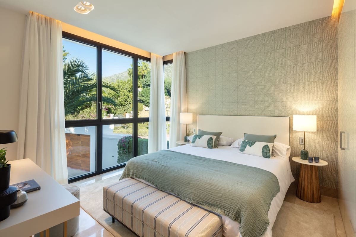 3 bedroom Apartment for sale in Marbella with pool garage - € 3,250,000 (Ref: 7405859)