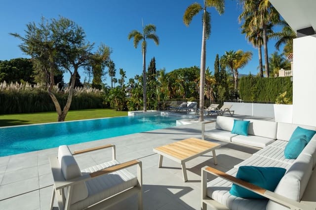 5 bedroom Villa for sale in Marbella with pool garage - € 5,950,000 (Ref: 7423424)