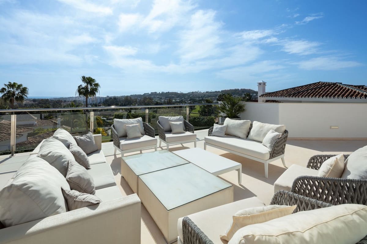 5 quarto Moradia para venda em Nueva Andalucia com piscina garagem - 3 650 000 € (Ref: 7465741)