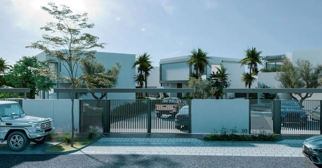 4 bedroom Villa for sale in El Paraiso, Estepona with pool - € 1,495,000 (Ref: 7565675)