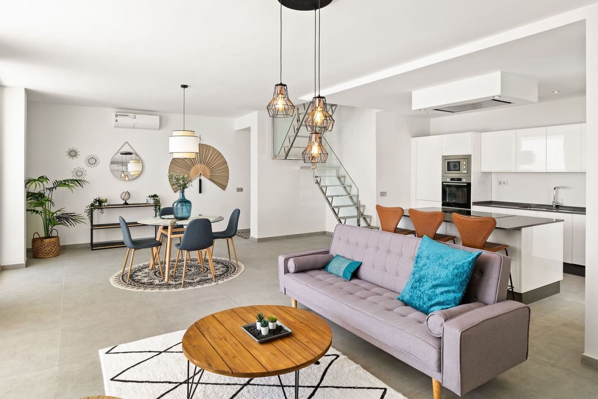 3 slaapkamer Penthouse te koop in Estepona met zwembad garage - € 739.000 (Ref: 7598599)