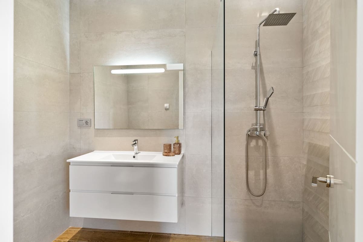 3 slaapkamer Penthouse te koop in Estepona met zwembad garage - € 739.000 (Ref: 7598599)