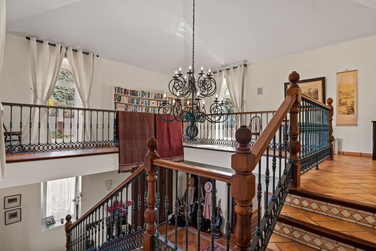 4 soverom Villa til salgs i Benahavis med svømmebasseng garasje - € 3 250 000 (Ref: 7601853)