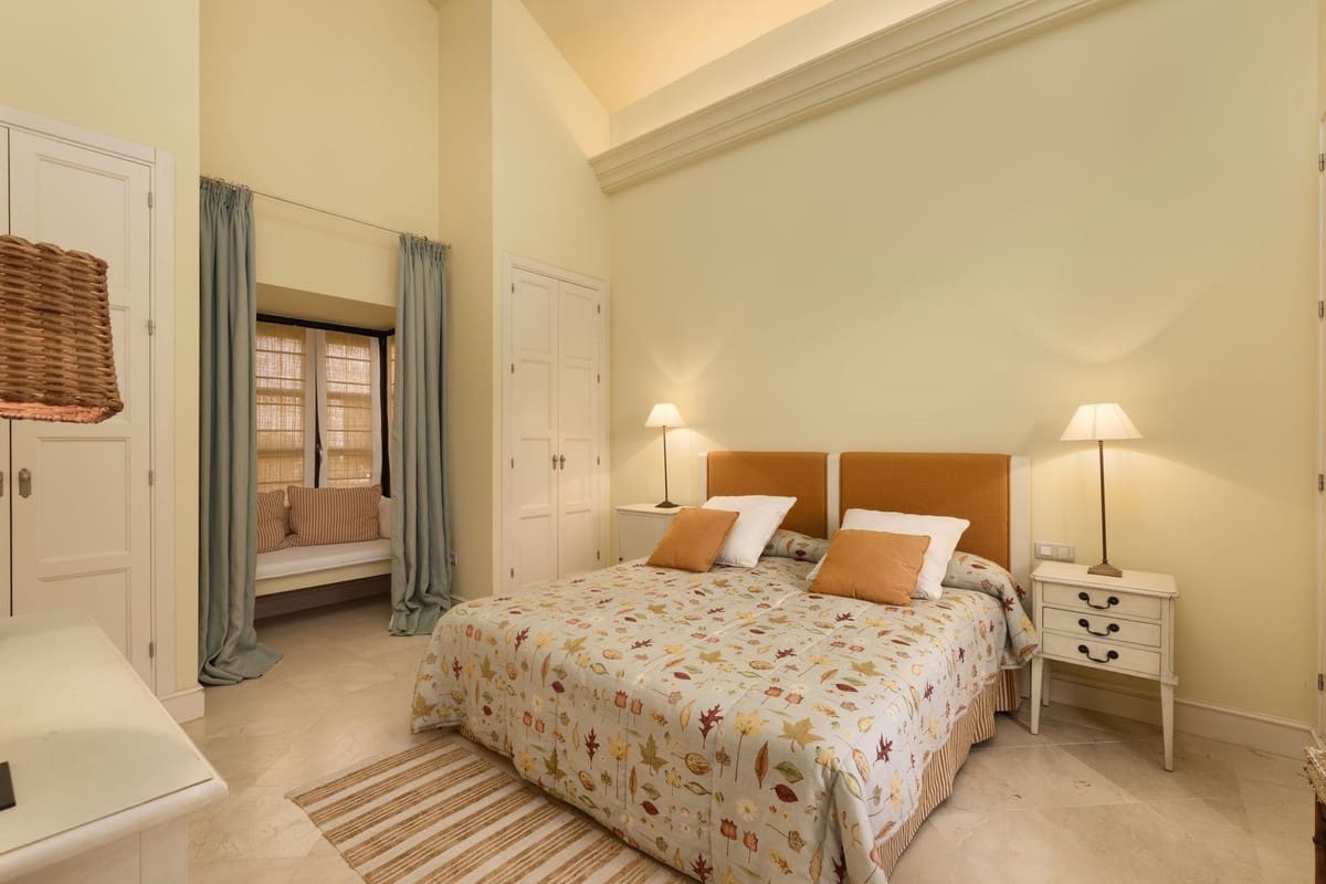 Chalet de 5 habitaciones en Marbella en venta con piscina garaje - 4.900.000 € (Ref: 7617146)