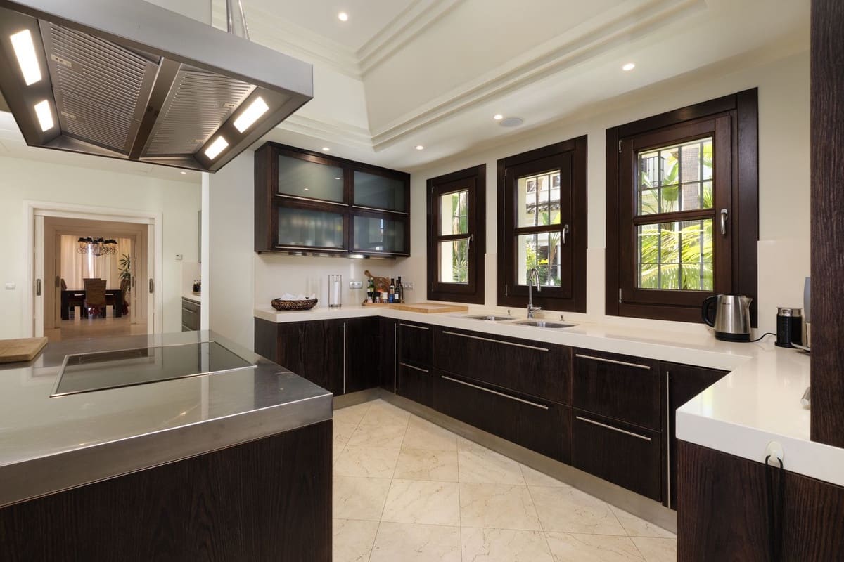 Chalet de 5 habitaciones en Marbella en venta con piscina garaje - 4.900.000 € (Ref: 7617146)