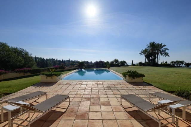 5 bedroom Villa for sale in Marbella with pool garage - € 4,900,000 (Ref: 7617146)