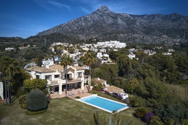 5 bedroom Villa for sale in Marbella with pool garage - € 4,900,000 (Ref: 7617146)