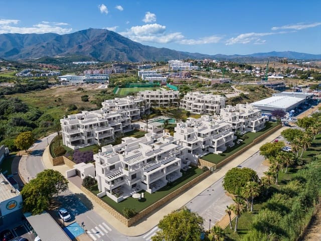 3 bedroom Penthouse for sale in Estepona with pool garage - € 725,000 (Ref: 7701942)