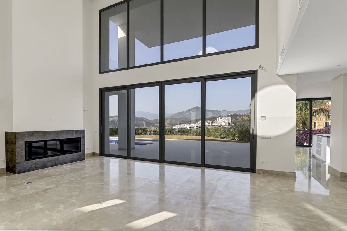 5 soverom Villa til salgs i Benahavis med svømmebasseng garasje - € 2 200 000 (Ref: 7706016)