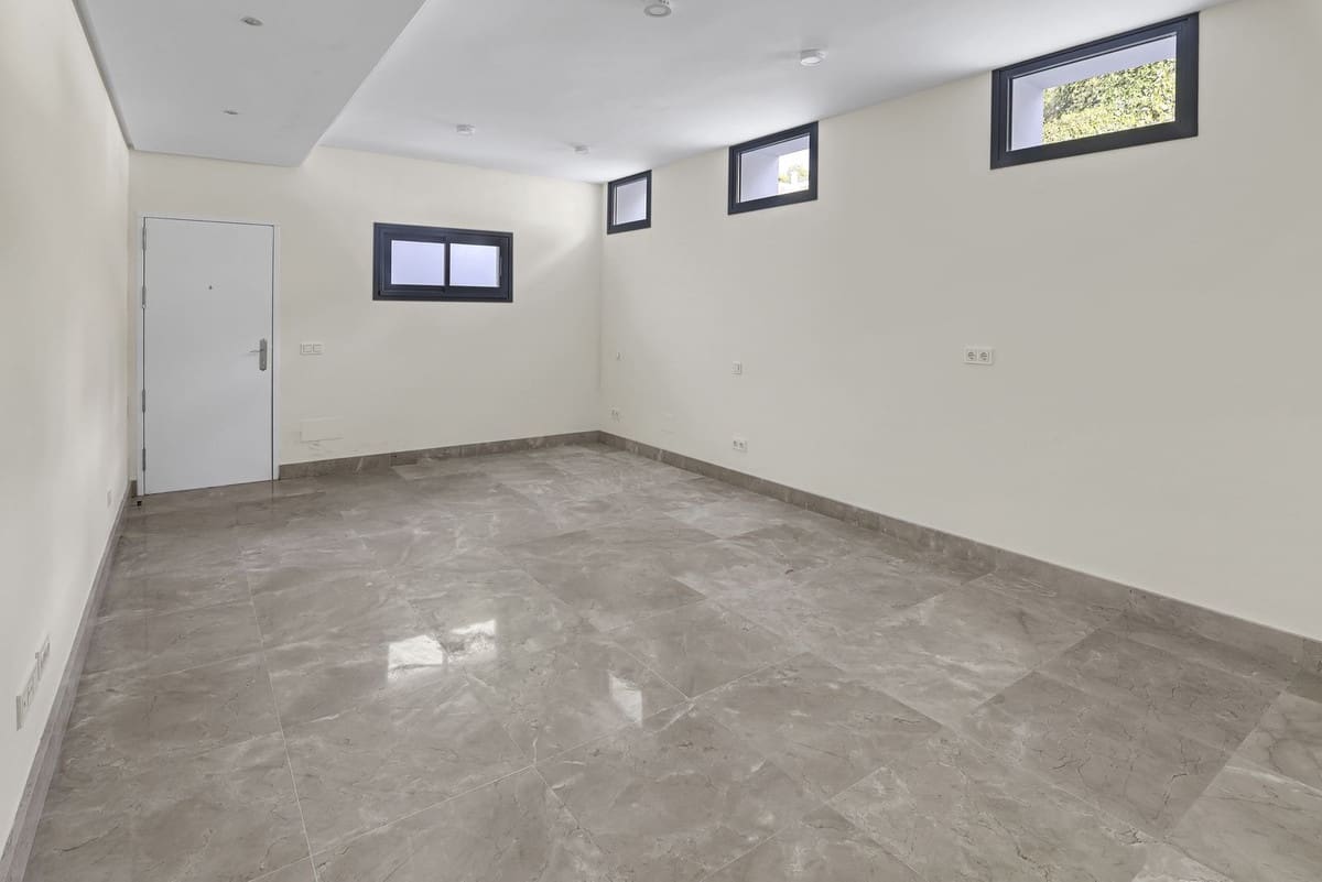 5 soverom Villa til salgs i Benahavis med svømmebasseng garasje - € 2 200 000 (Ref: 7706016)