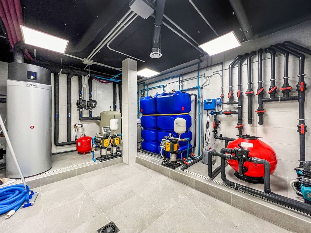 6 slaapkamer Villa te koop in Golden Mile met zwembad garage - € 6.400.000 (Ref: 7731144)