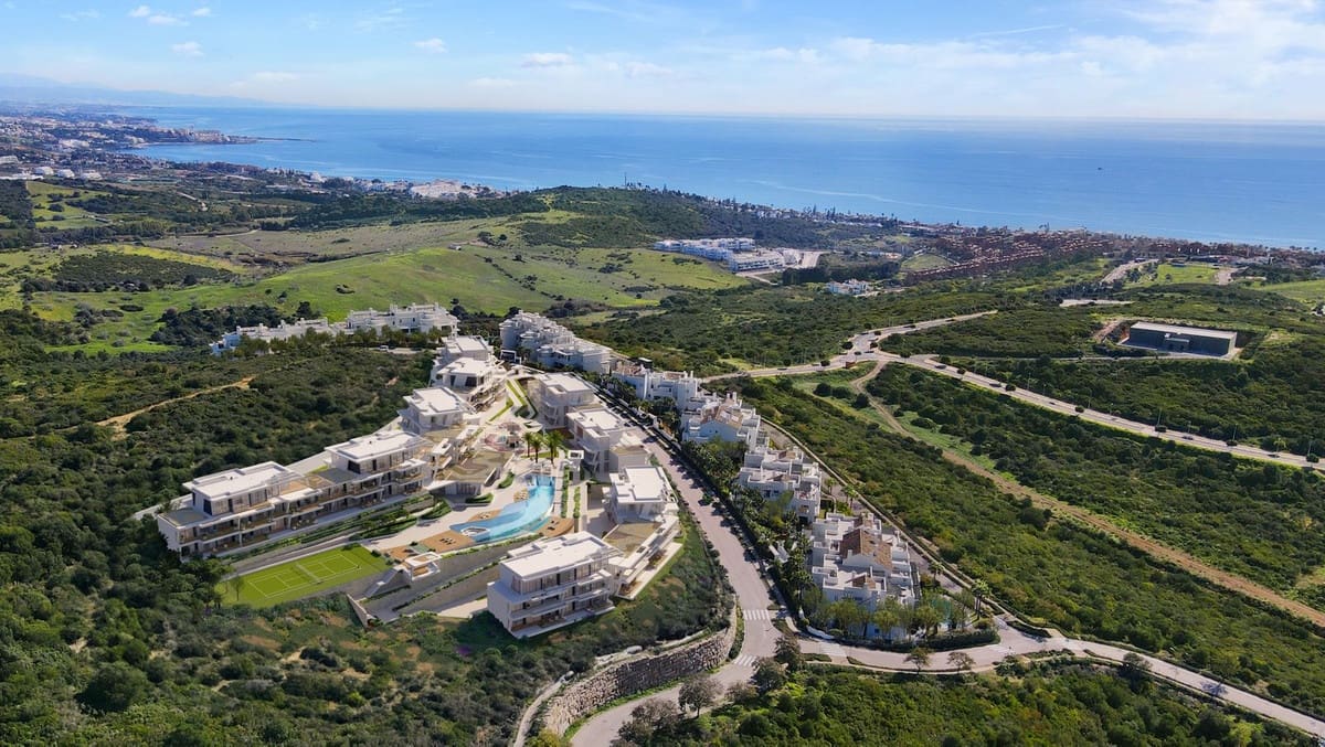 4 bedroom Apartment for sale in Casares with pool garage - € 1,682,000 (Ref: 7748104)