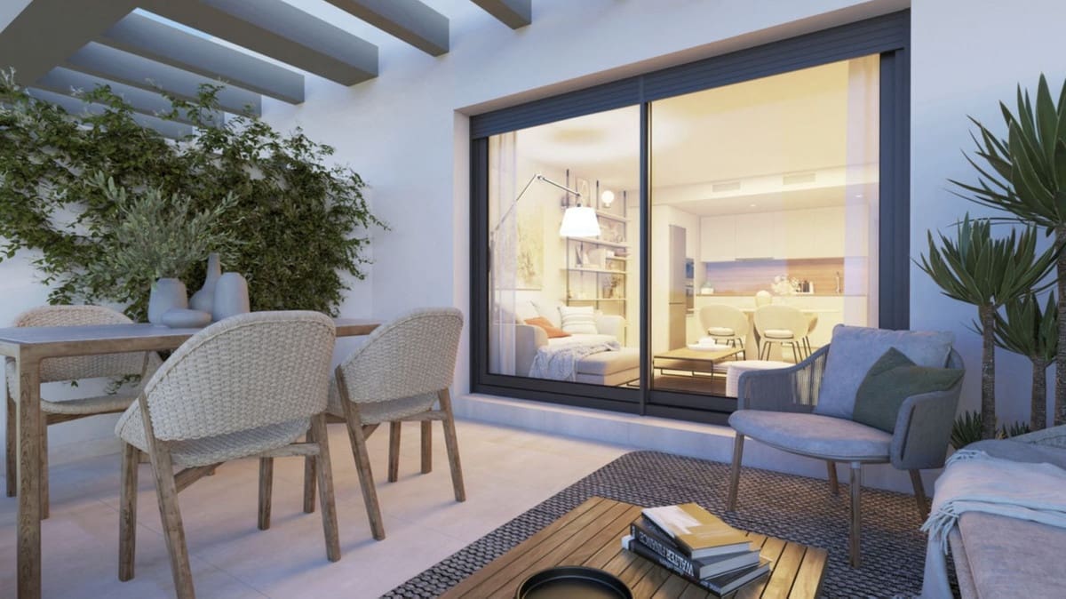 2 bedroom Apartment for sale in Mijas Costa with pool garage - € 357,700 (Ref: 7811335)