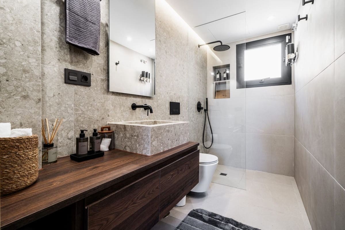 3 makuuhuone Huoneisto myytävänä paikassa La Quinta mukana uima-altaan - 725 000 € (Ref: 7829870)