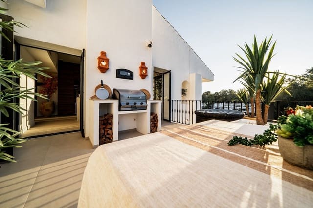 Apartamento de 3 habitaciones en La Quinta, Benahavís en venta con piscina - 725.000 € (Ref: 7829870)