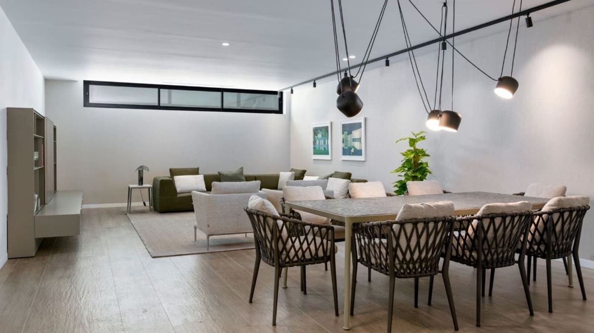 6 bedroom Villa for sale in San Pedro de Alcantara with pool garage - € 4,995,000 (Ref: 7834458)