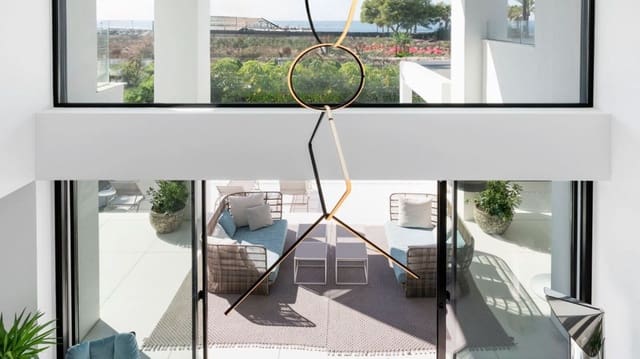 6 quarto Moradia para venda em San Pedro de Alcantara, Marbella com piscina garagem - 4 995 000 € (Ref: 7834458)