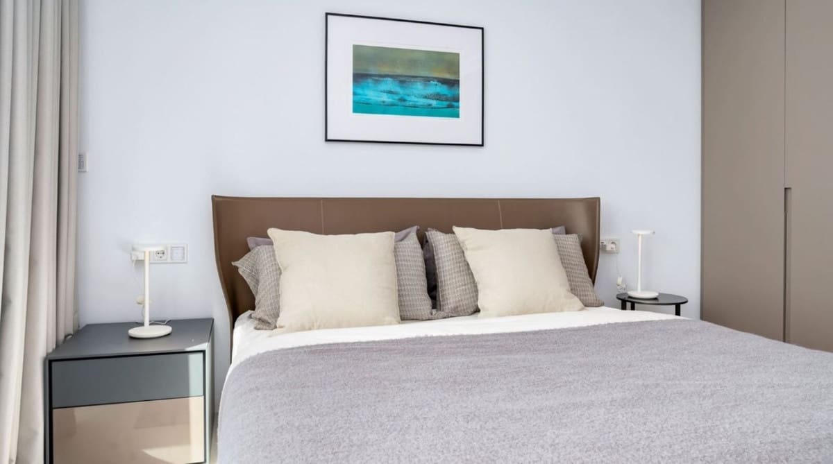 6 bedroom Villa for sale in San Pedro de Alcantara with pool garage - € 4,995,000 (Ref: 7834458)