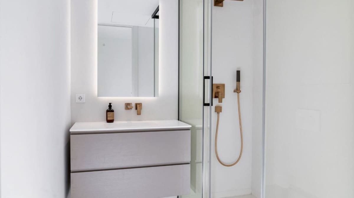 6 bedroom Villa for sale in San Pedro de Alcantara with pool garage - € 4,995,000 (Ref: 7834458)