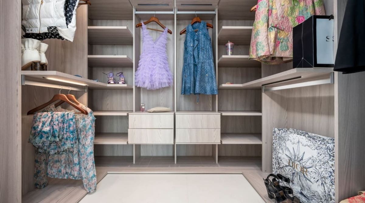 6 bedroom Villa for sale in San Pedro de Alcantara with pool garage - € 4,995,000 (Ref: 7834458)