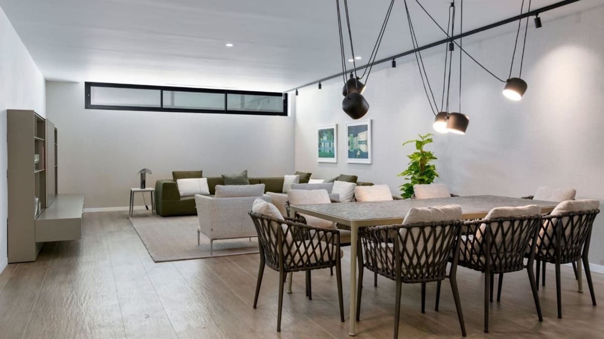 6 bedroom Villa for sale in San Pedro de Alcantara with pool garage - € 4,995,000 (Ref: 7834458)