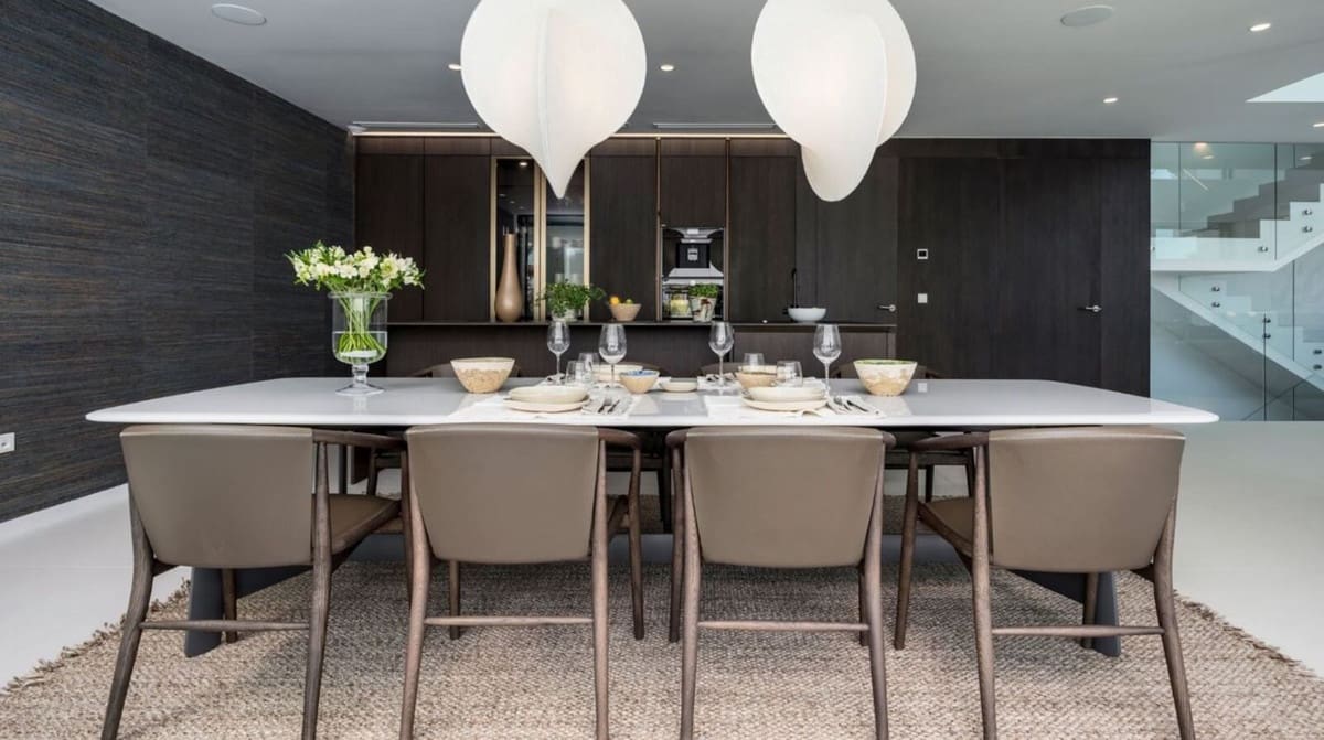 6 bedroom Villa for sale in San Pedro de Alcantara with pool garage - € 4,995,000 (Ref: 7834458)