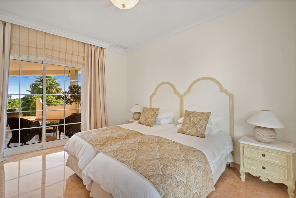 6 sovrum Villa till salu i Benahavis med pool garage - 3 400 000 € (Ref: 7847173)