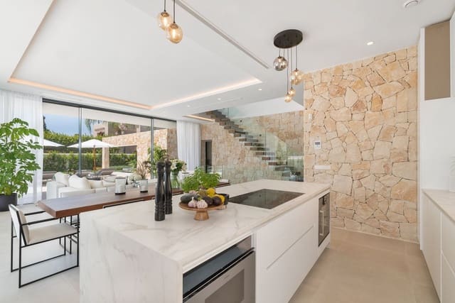 6 soveværelse Villa til salg i San Pedro de Alcantara, Marbella med swimmingpool garage - € 3.795.000 (Ref: 7865833)