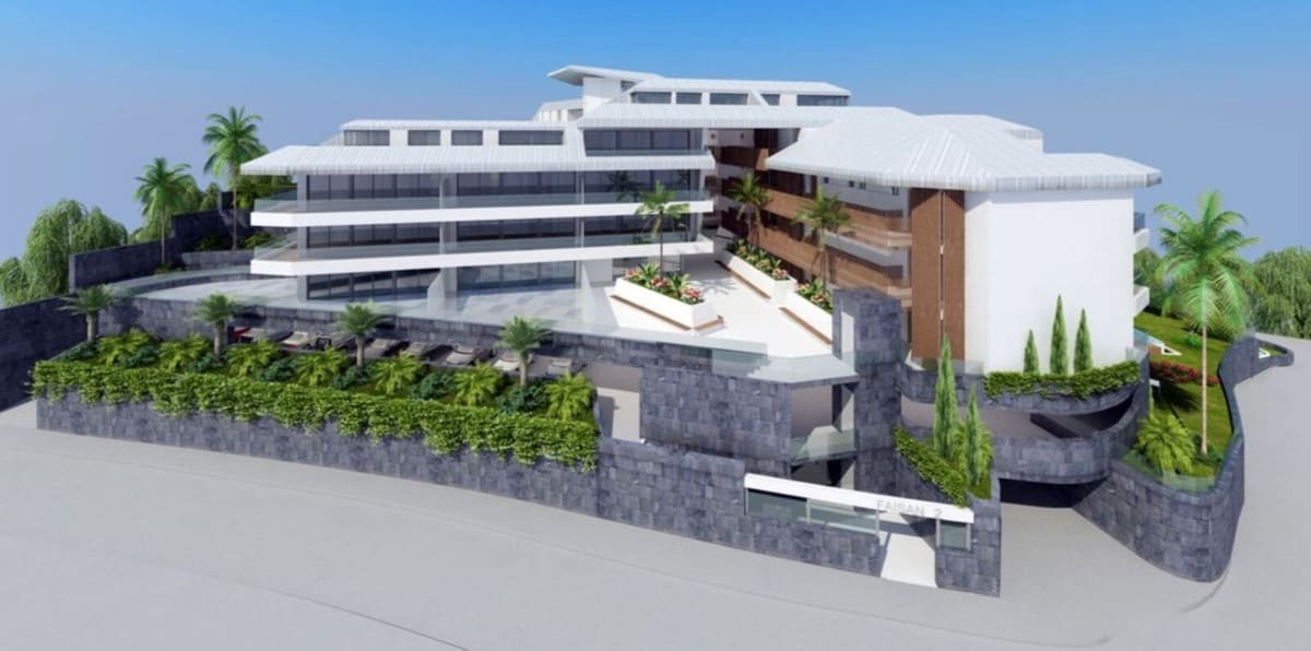 Apartamento de 3 habitaciones en Fuengirola en venta con piscina garaje - 905.000 € (Ref: 7870022)