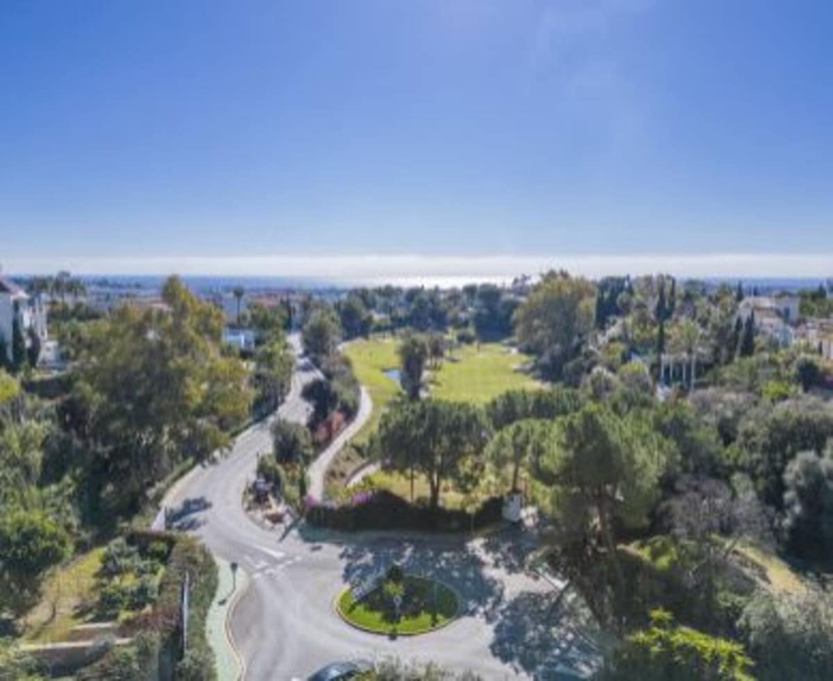 7 soverom Villa til salgs i La Quinta med svømmebasseng garasje - € 14 500 000 (Ref: 7876373)